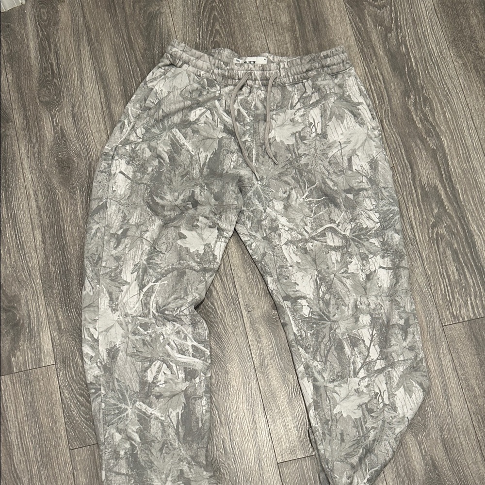 Hollister Gray Camouflage Joggers